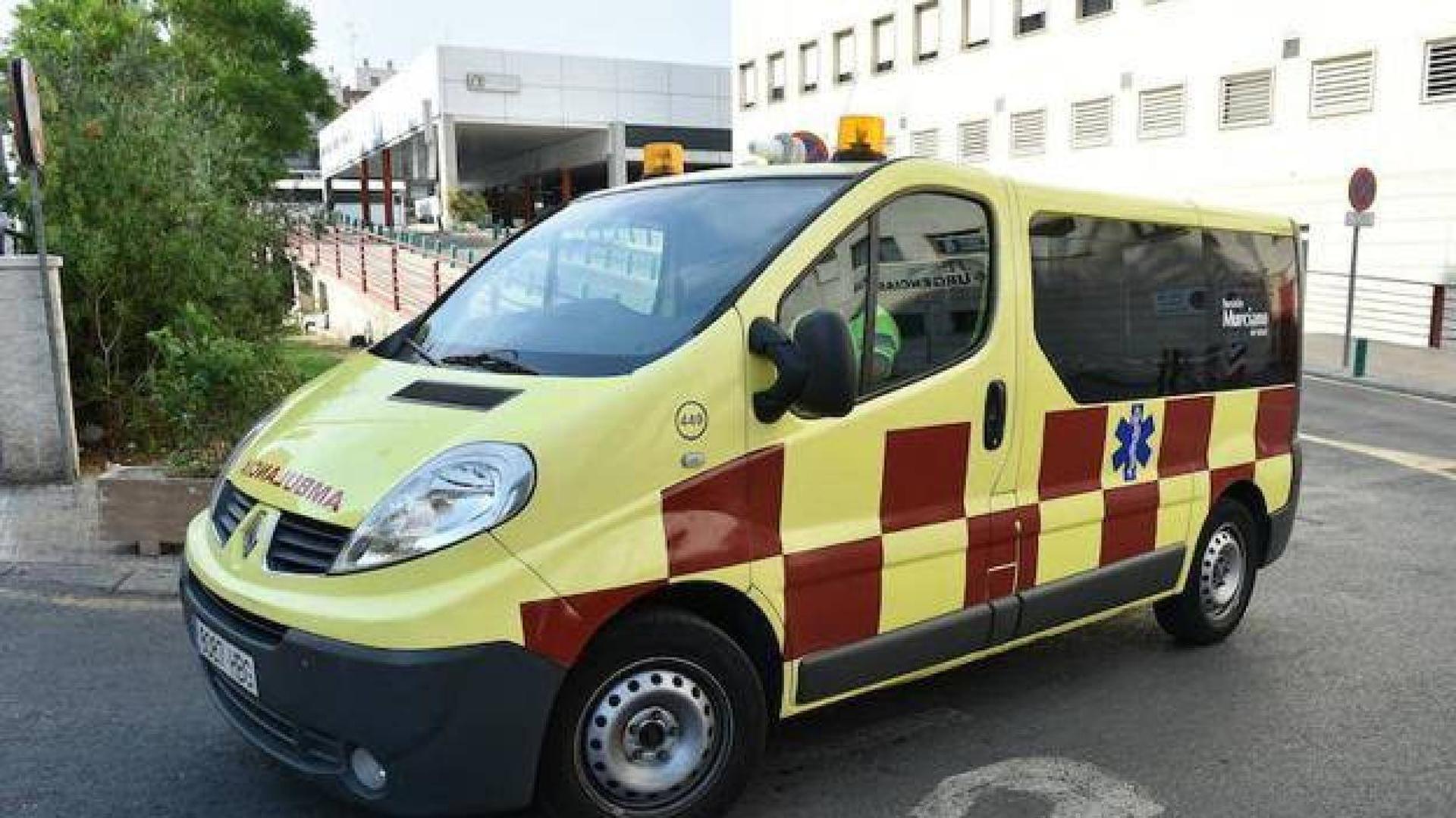 Herida una niña al colisionar cuatro vehículos en Beniaján