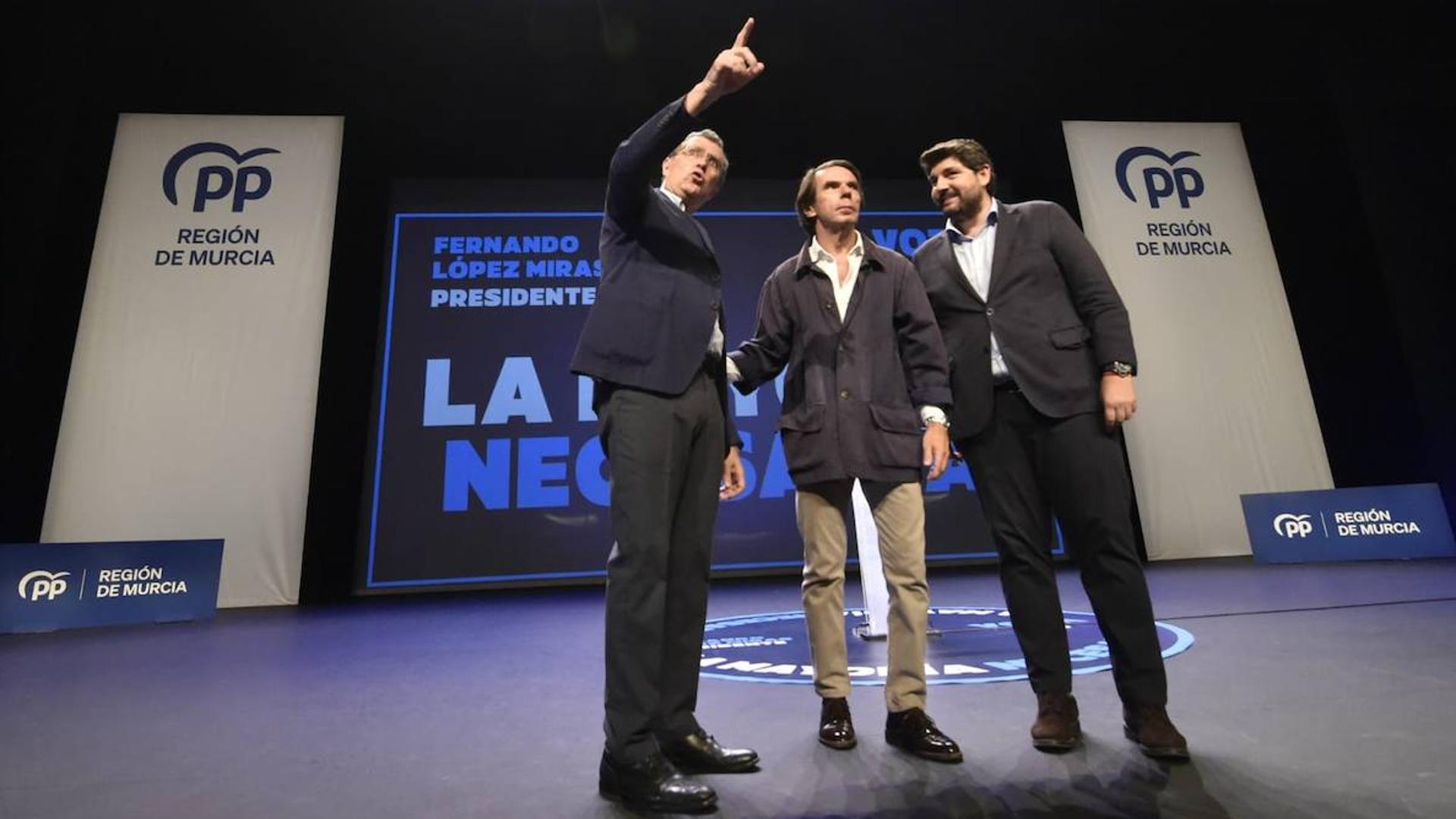 Aznar, Miras y Ballesta reclaman en Murcia la unidad de voto para lograr gobiernos «de mayoría sólida, amplia y con las ideas claras»