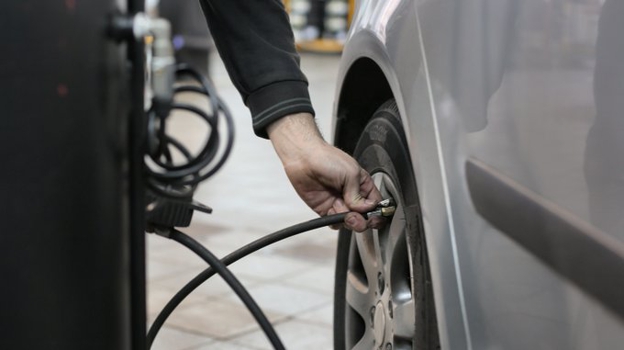 Cuidado con estos elementos del coche ante altas temperaturas