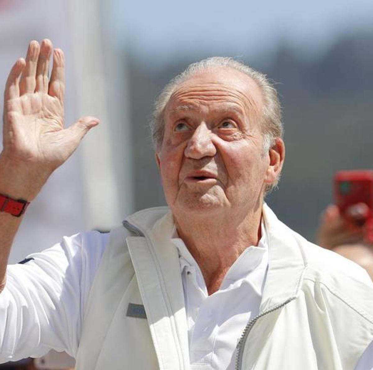 Don Juan Carlos exige «respeto a la verdad» y niega tener una cuarta hija