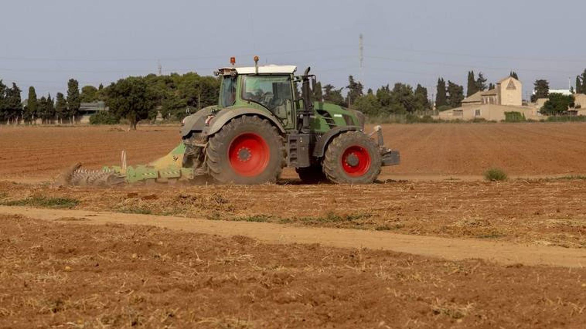 Una investigación por un presunto fraude en ayudas de la UE al campo salpica a la Región