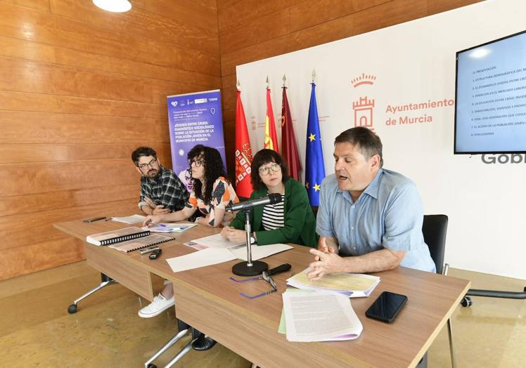 Los jóvenes de las pedanías de Murcia, lastrados por la «brecha territorial» del municipio