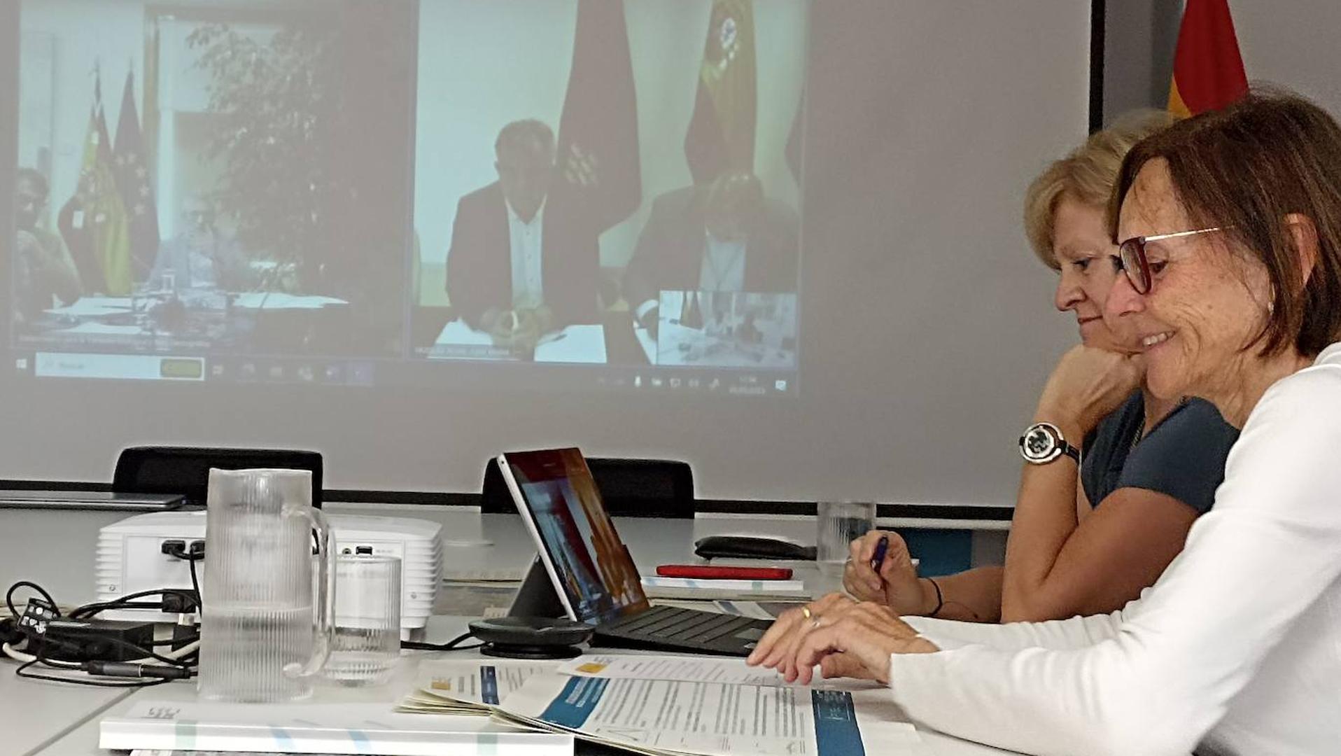 El Ministerio y la Comunidad acuerdan una comisión para reforzar las medidas de recuperación del Mar Menor