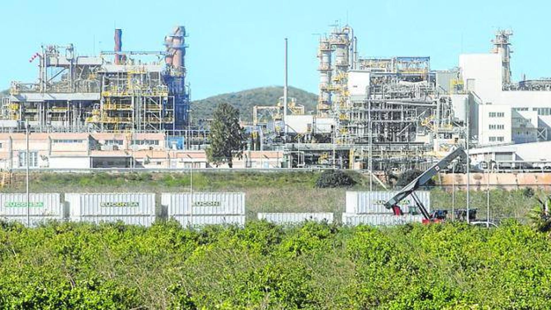 El juez acerca al banquillo a Sabic y Energyworks por la contaminación de un acuífero con metales pesados en Cartagena