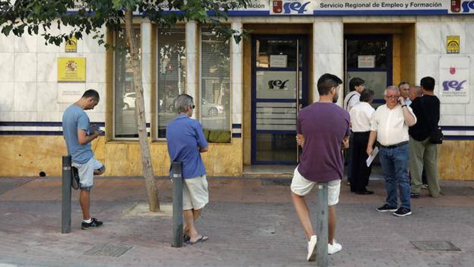 La economía y la escadez de agua, principales preocupaciones de los ciudadanos de la Región de Murcia