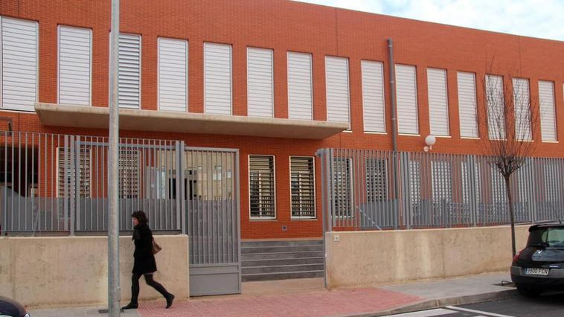 Educación cesa al director de un instituto de Yecla por abuso de poder