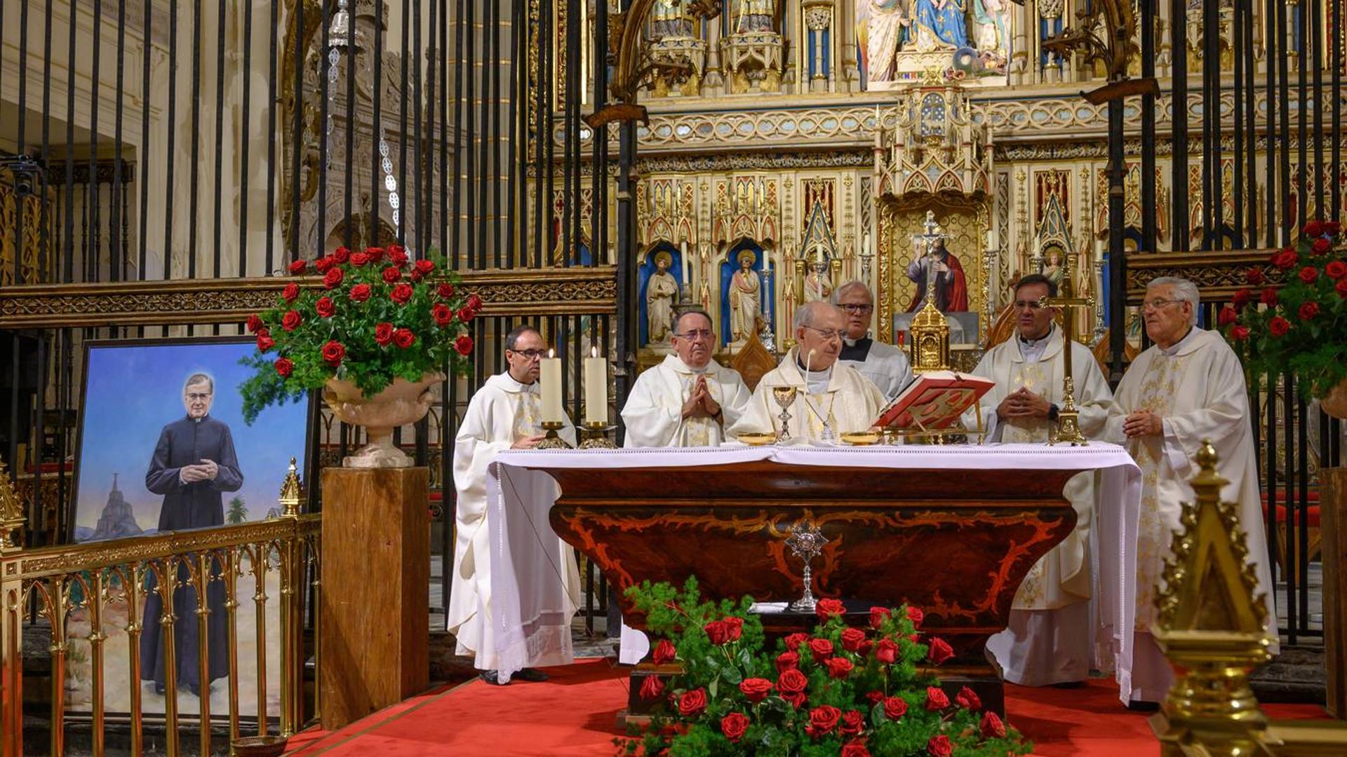 Misa en honor a San Josemaría en la Catedral de Murcia