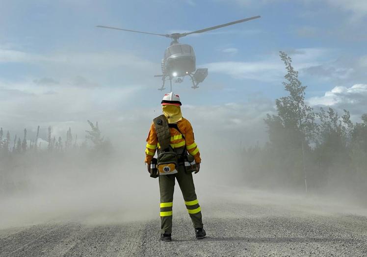 Los bomberos de la Región de Murcia desplegados en Canadá luchan contra un incendio forestal que afecta a más de 36.500 hectáreas