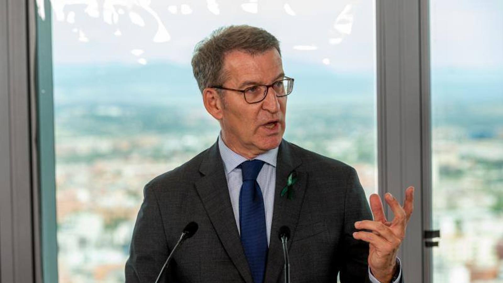 Feijóo cede a sus barones la llave de los pactos frente a «la imposición» de Vox desde Madrid