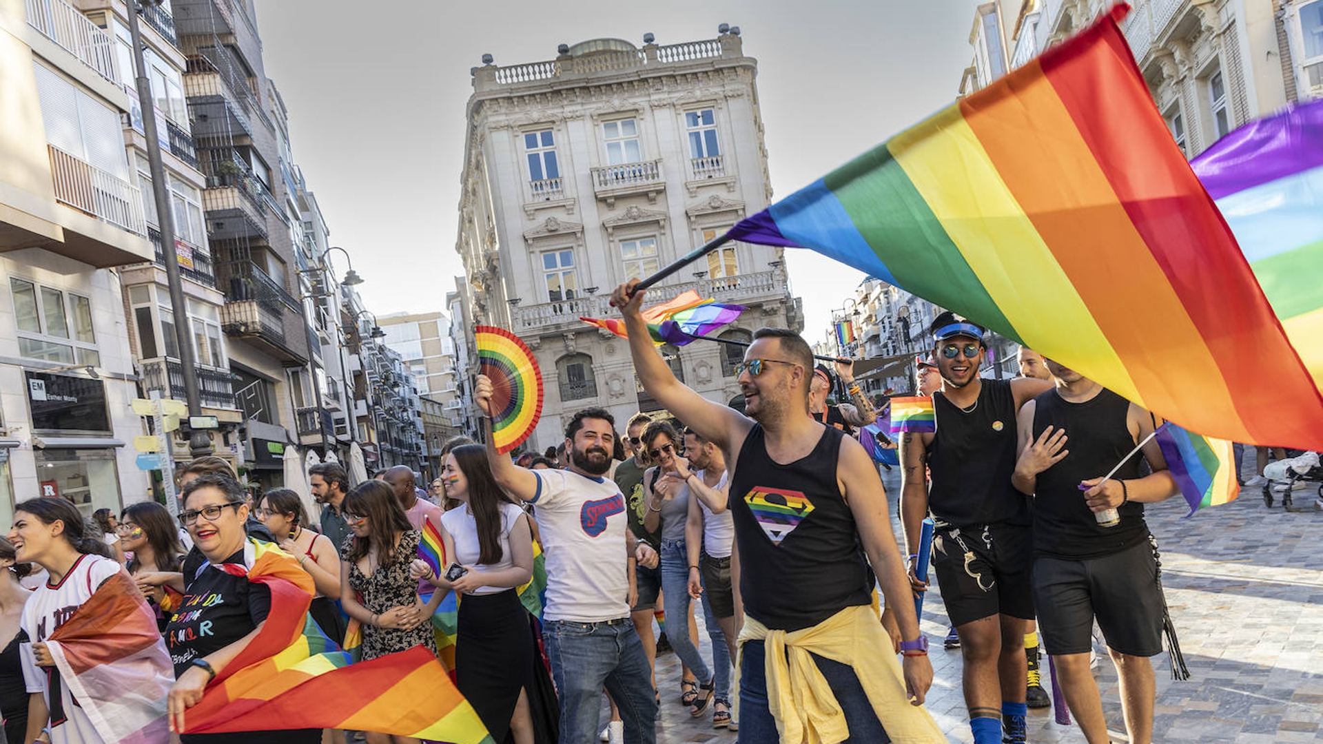 El EnorgulleCT reivindica los derechos de las familias LGTBI en Cartagena