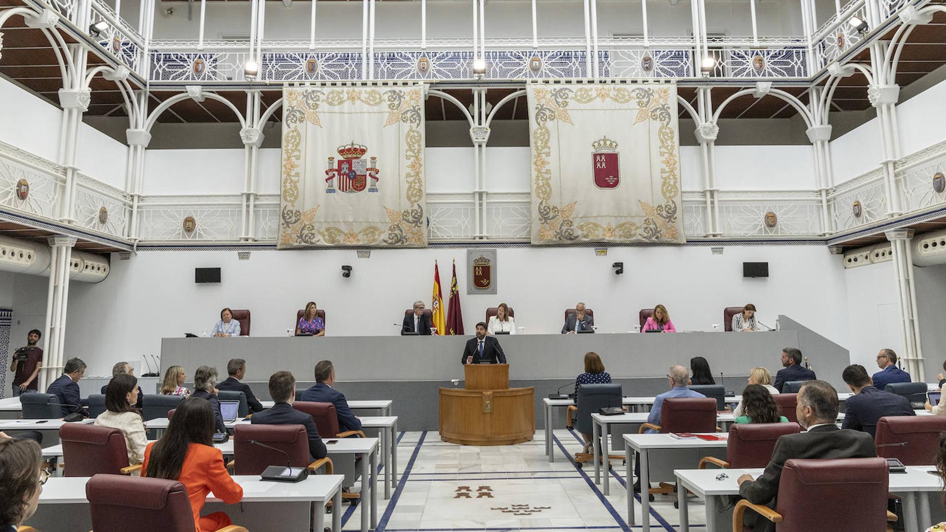 Segunda sesión del debate de investidura en la Asamblea Regional