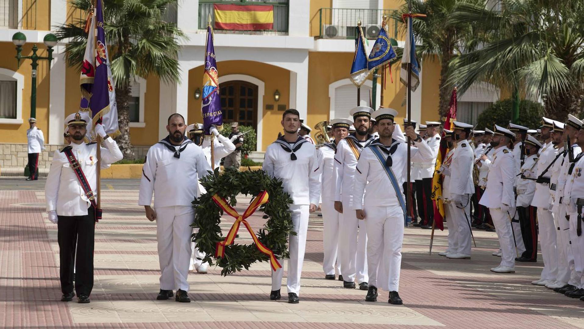 La Armada saca pecho de su contribución a la «riqueza de la Región» en la celebración de la Virgen del Carmen