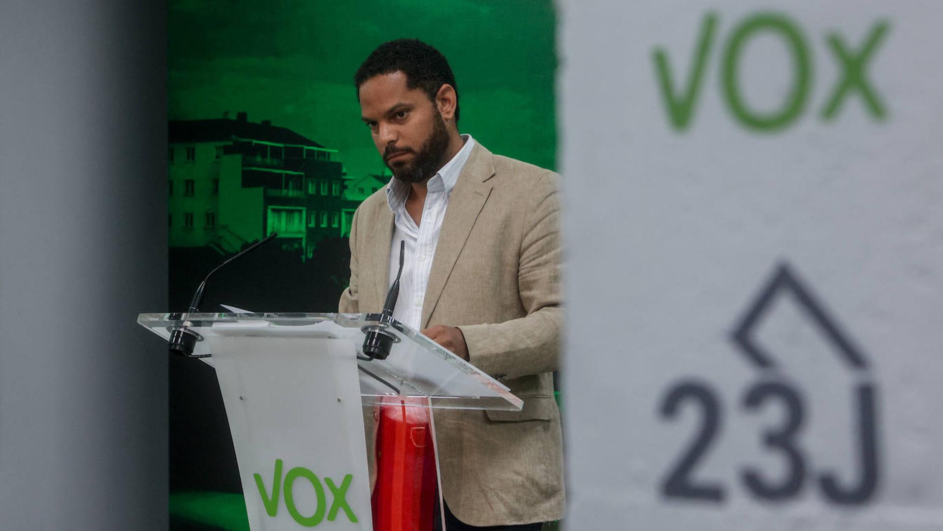 Vox mantiene la mano tendida al PP para los gobiernos de la Región de Murcia y Aragón pese a sus críticas a Feijóo