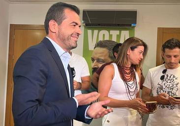 Joaquín Segado, portavoz del PP en la Asamblea: «Vox quiere elecciones»