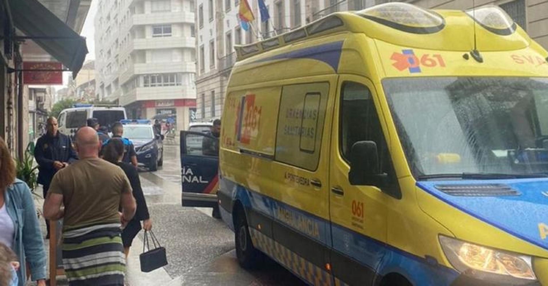 Un periodista de La Voz de Galicia, acuchillado en la redacción por el hombre que agredió a Rajoy cuando era presidente