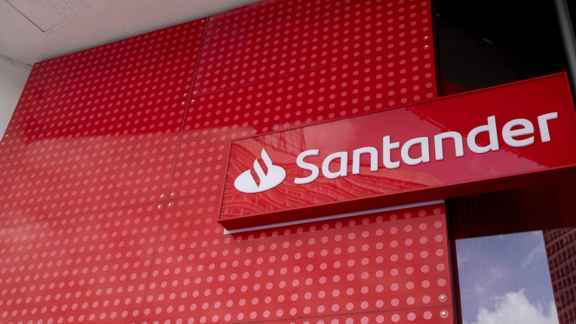 Banco Santander obtiene un beneficio récord de 5.241 millones por las subidas de tipos