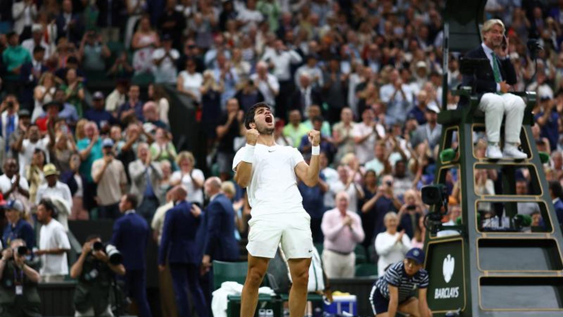 Alcaraz reacciona y alcanza los cuartos en Wimbledon