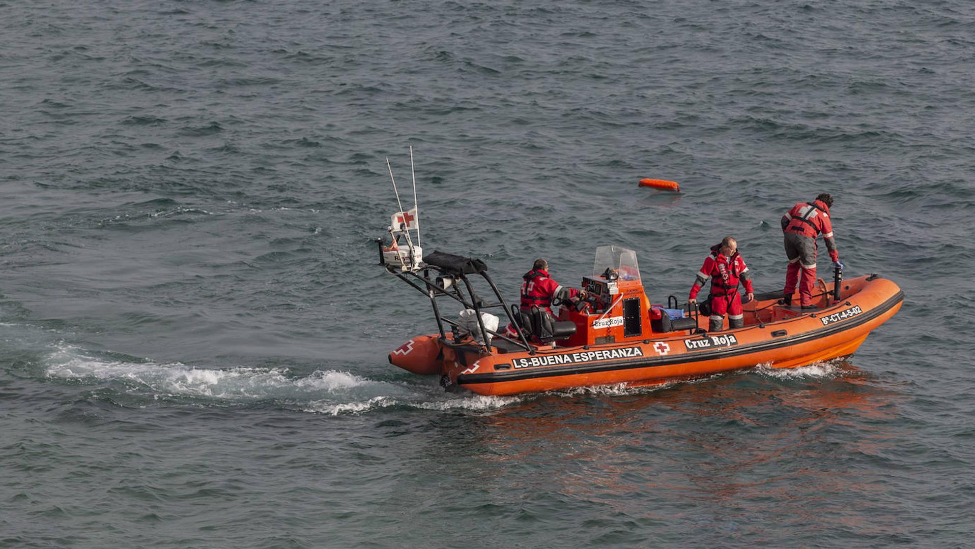 Rescatan a dos excursionistas tras perderse en una montaña en Cartagena