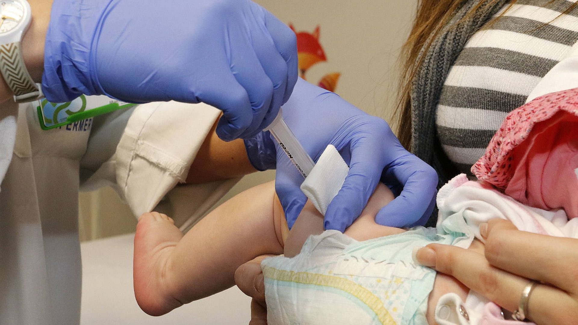 Salud vacunará a partir de octubre a los bebés menores de seis meses frente al virus de la bronquiolitis