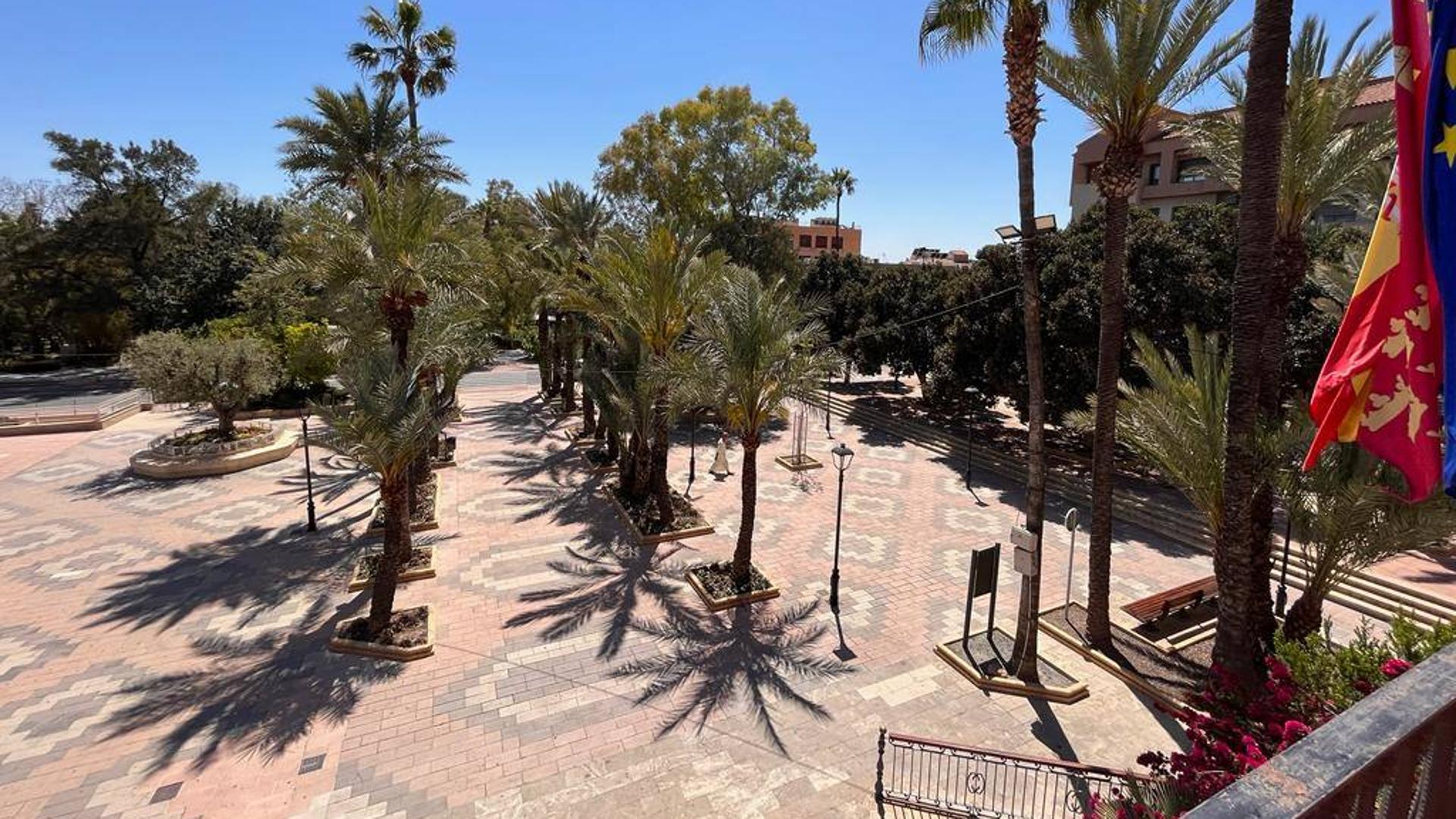 Negocian una mejora de las obras en la plaza de la Constitución de Alhama sin elevar su coste