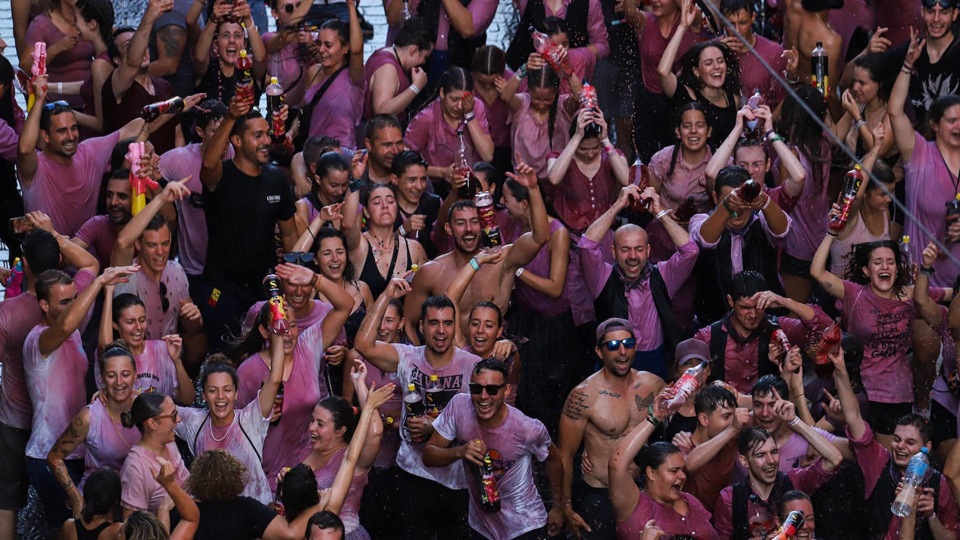 La alegría se desborda en las Fiestas de Jumilla con la Gran Cabalgata del Vino