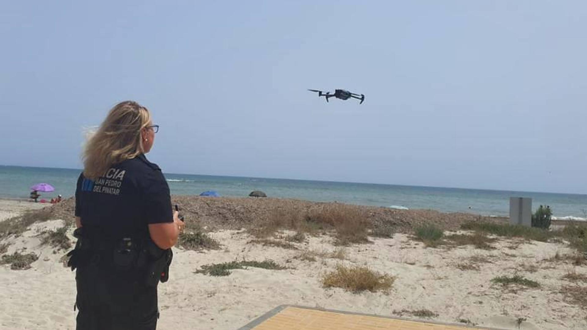 La Policía Local de San Pedro intensifica la vigilancia en playas con un dron