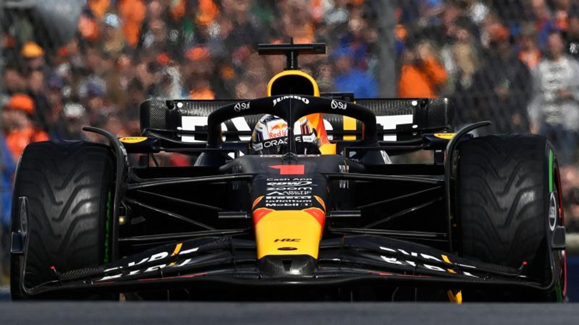 Verstappen empieza la fiesta en casa