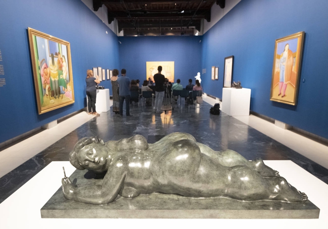 La Fundación Cajamurcia exhibe la sensualidad y melancolía de Botero en cincuenta piezas