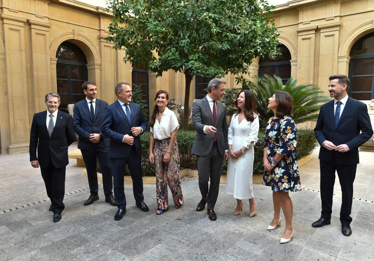 Marcos Ortuño insta a sus directores a ser «útiles a los ciudadanos»