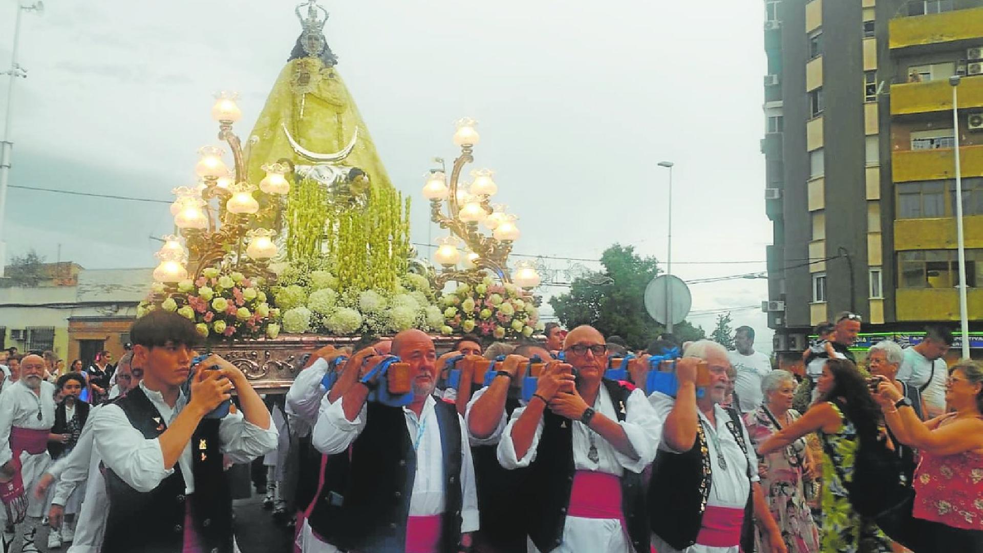 La Patrona de Molina ya reina en la iglesia de la Asunción tras su traslado desde la ermita