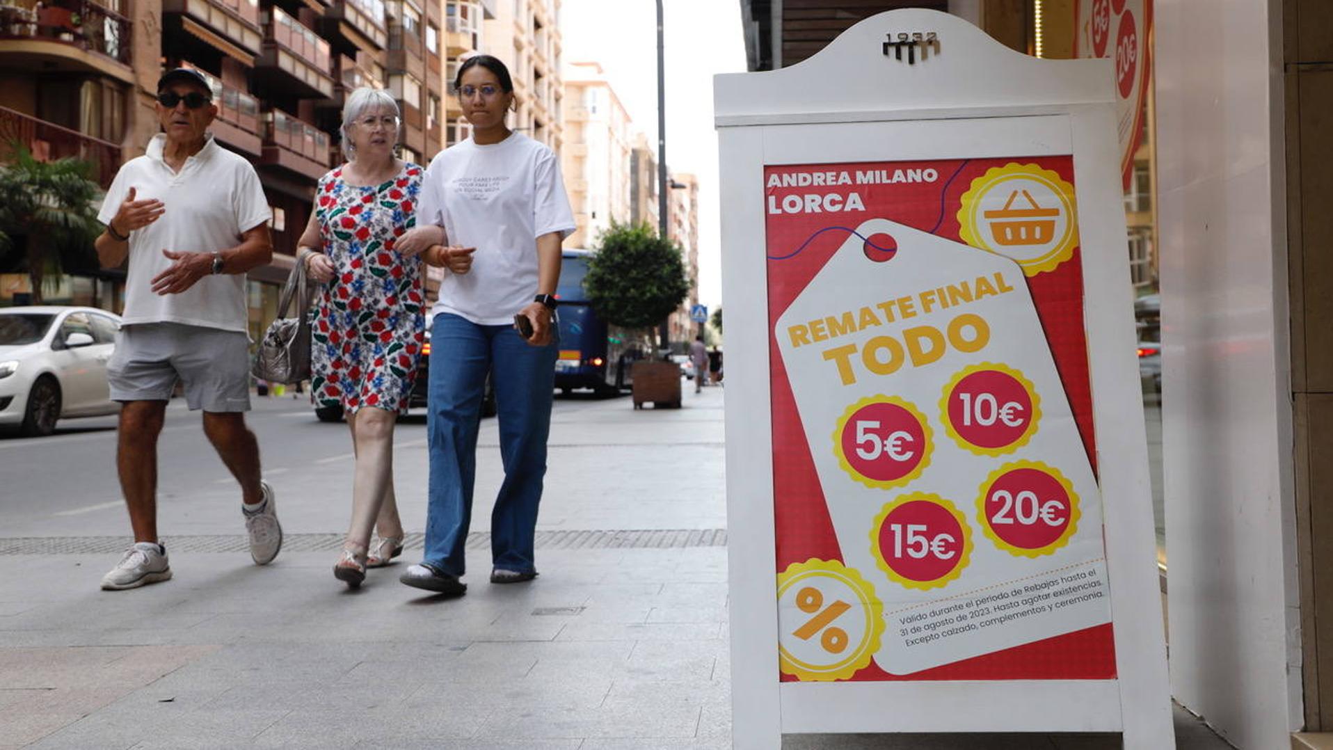 Comerciantes y hosteleros ponen sus esperanzas en la Feria de Lorca para salvar el verano
