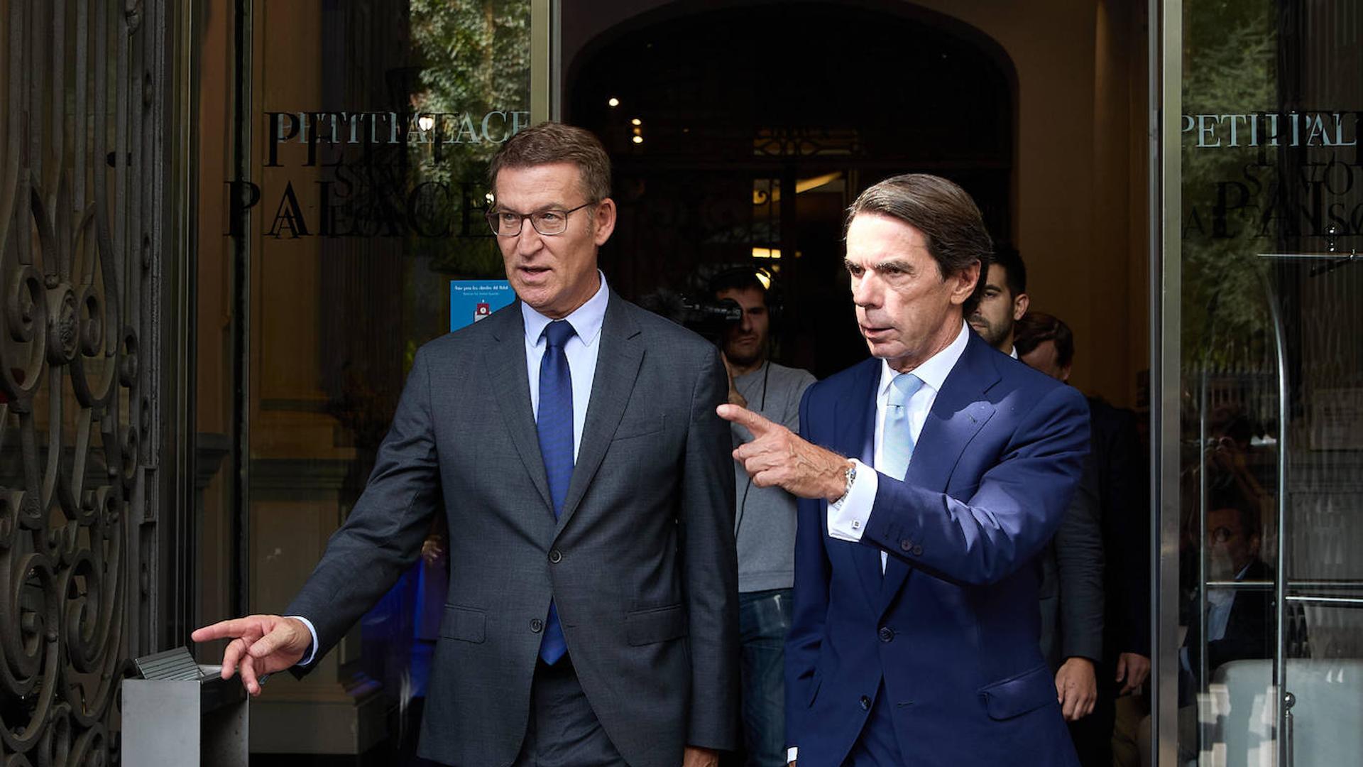 Feijóo pide la dimisión de la portavoz del Gobierno por llamar «golpista» a Aznar