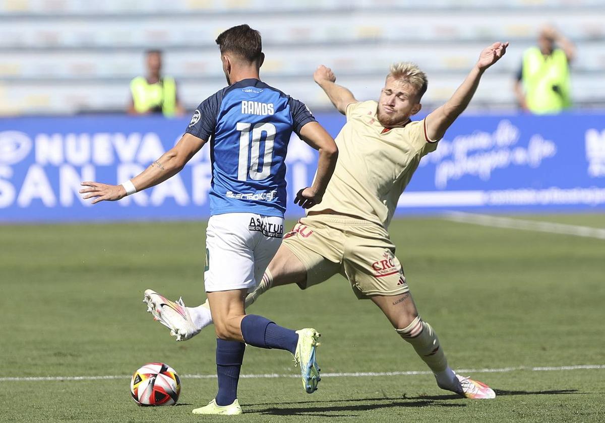 La banda derecha del Real Murcia fue una autopista para el San Fernando