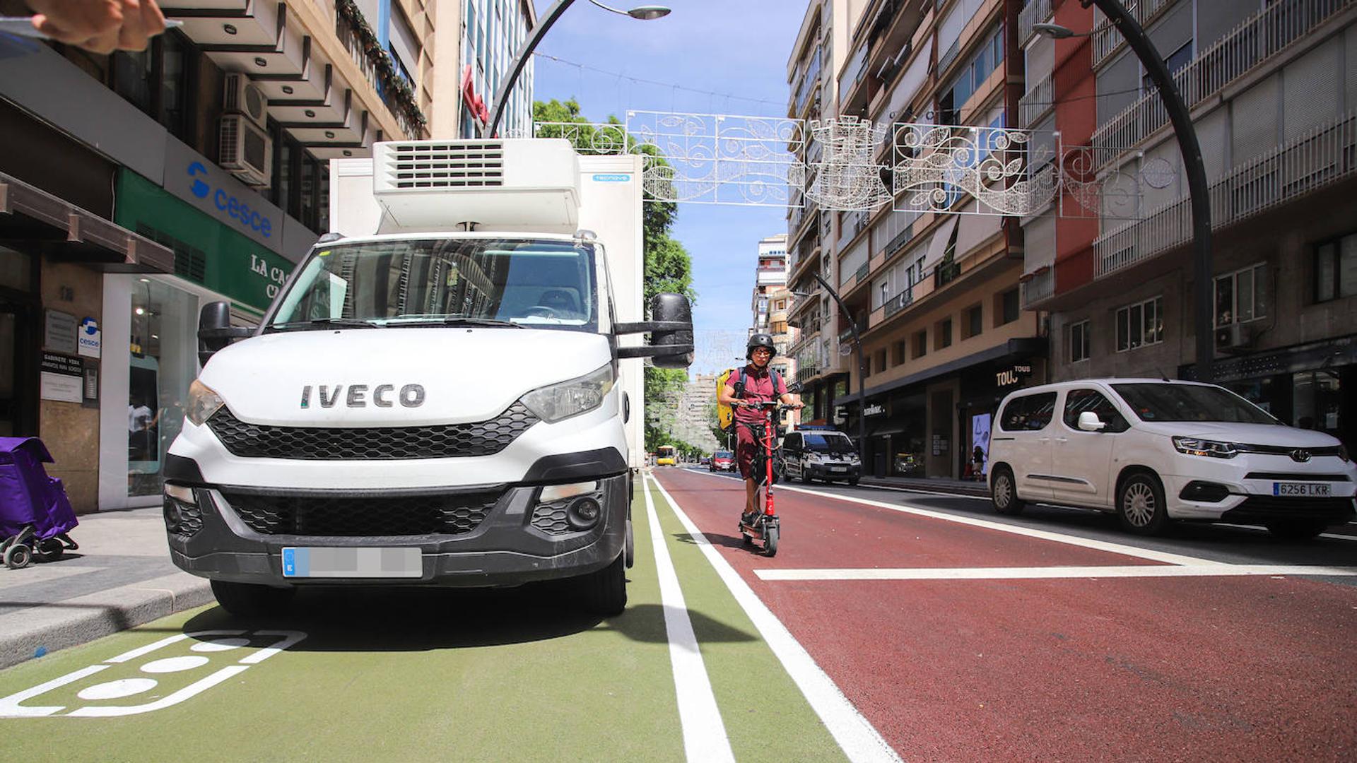 El Ayuntamiento de Murcia pondrá en marcha una campaña para un correcto uso de los carriles bus y bici