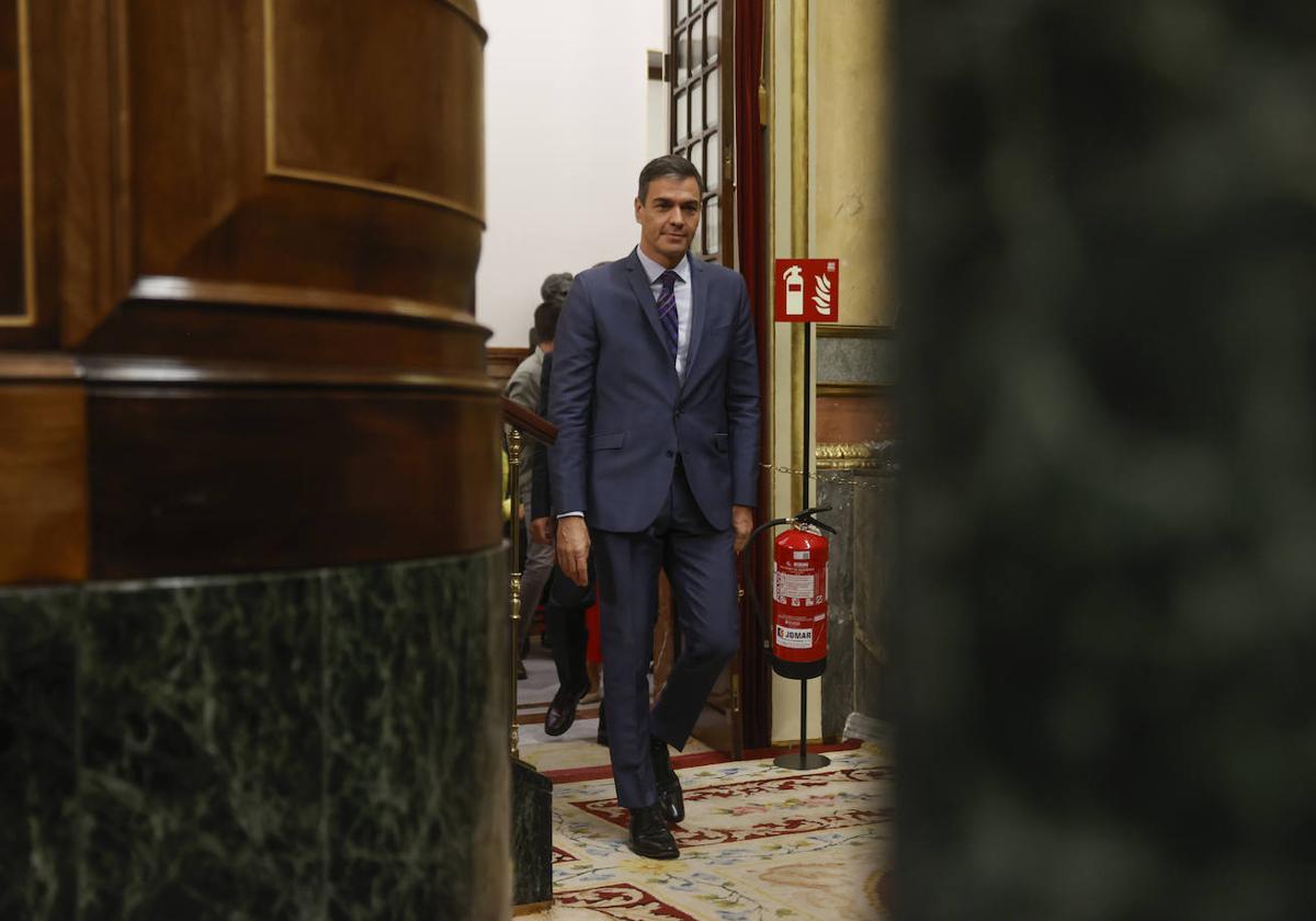 El PSOE aventaja en casi dos puntos al PP en el primer sondeo tras el 23-J