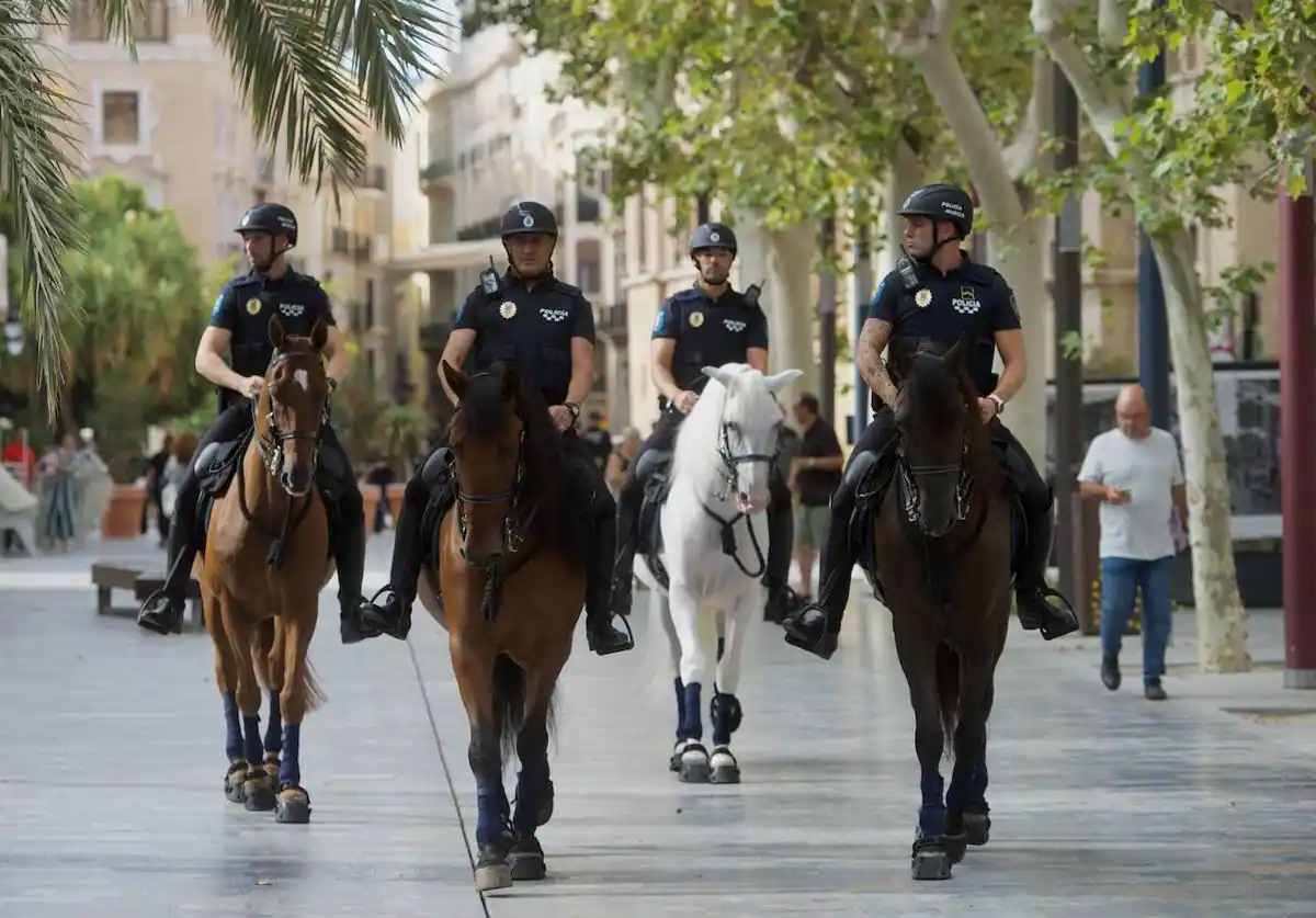 El SIME lleva al Ayuntamiento de Murcia a los tribunales por dotar ‘a dedo’ las plazas de la Unidad de Caballería