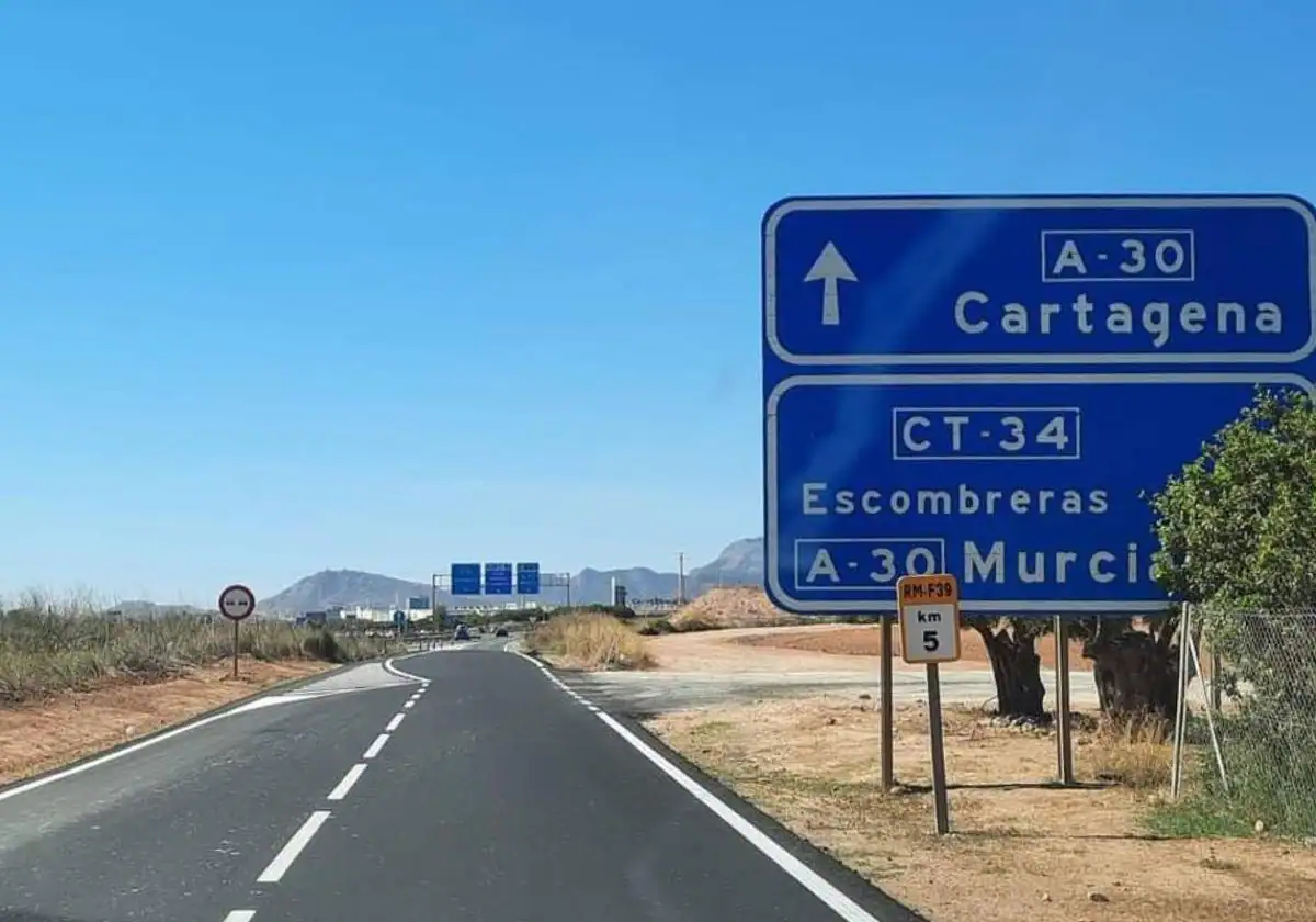 La Comunidad arregla la carretera que une Los Camachos y la AP-7