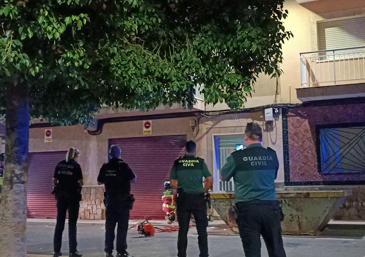 Imagen secundaria 1 - Desalojan un edificio en La Unión por el colapso de varias habitaciones