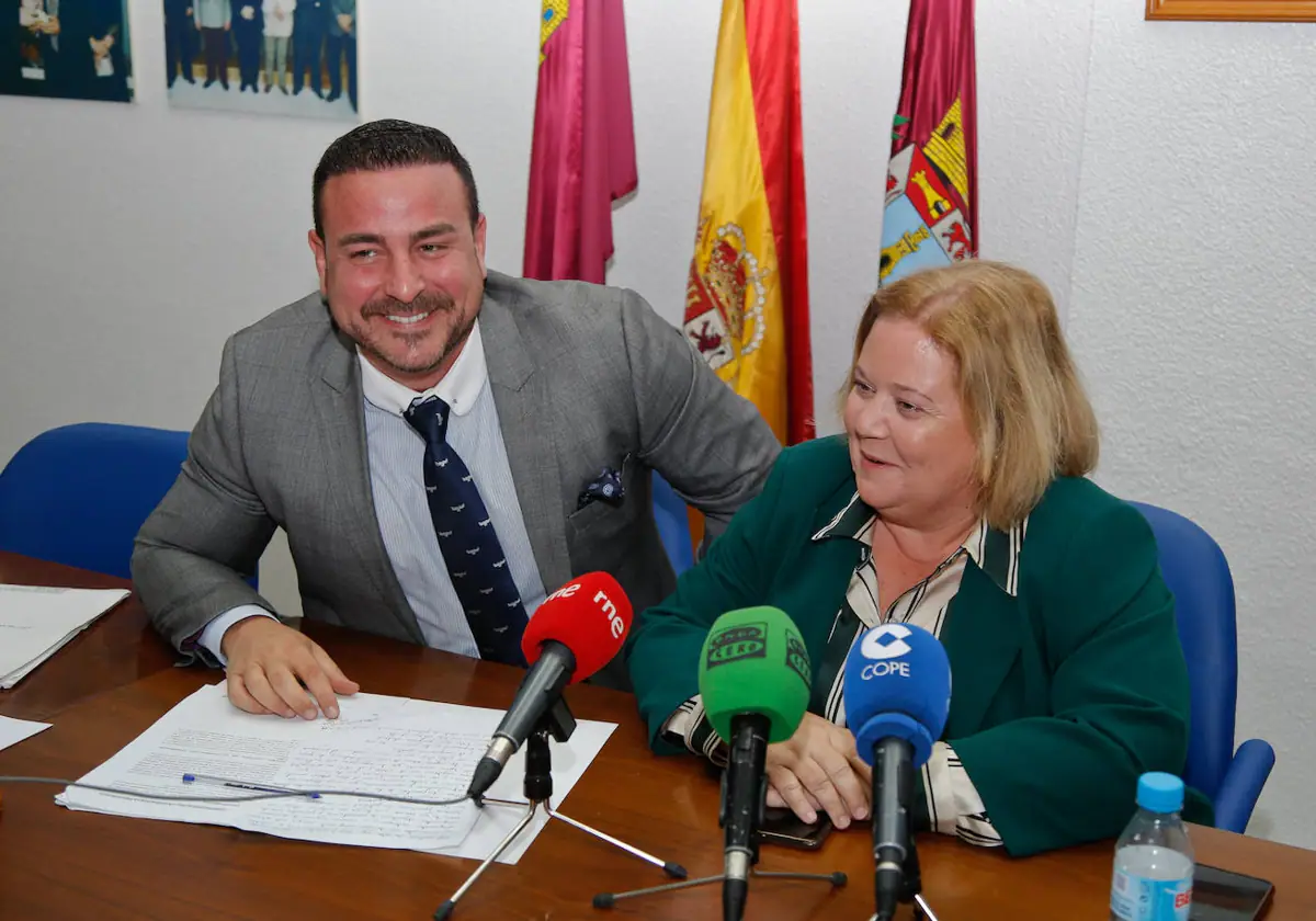 Ana Correa y Antonio Casado presentan candidatura conjunta para presidir la COEC