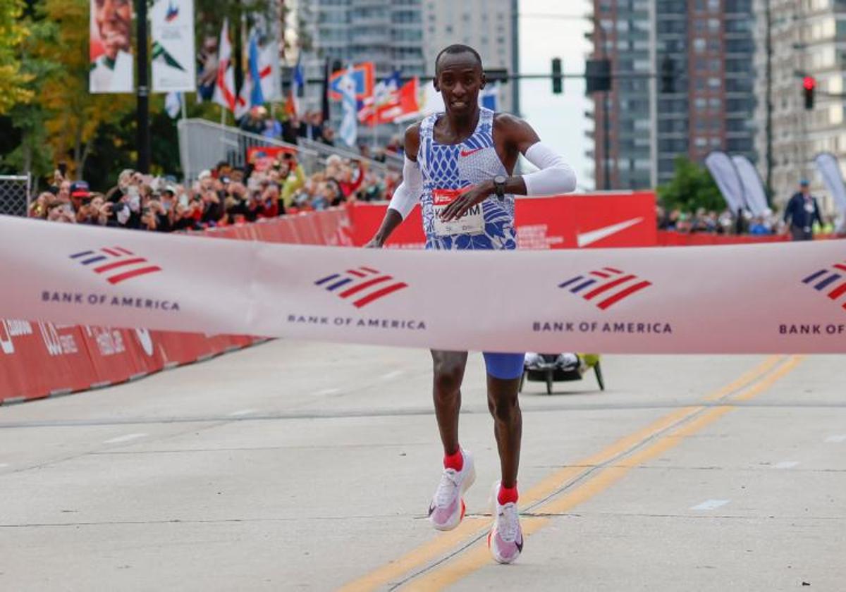 Kelvin Kiptum, nuevo rey del maratón