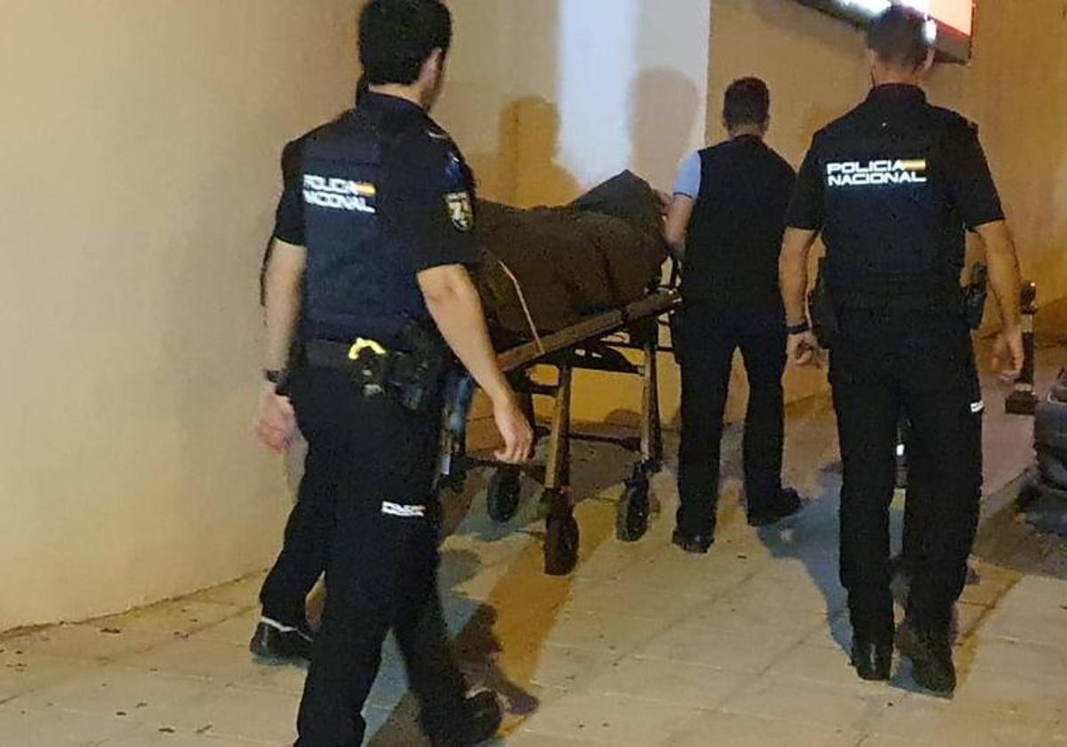 Hallan los cadáveres de una pareja en un posible caso de violencia de género en Benalmádena