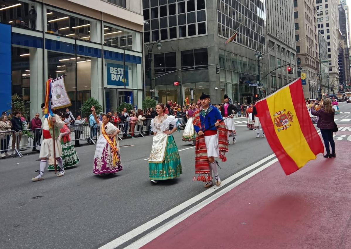 Imagen secundaria 1 - Las postizas suenan en la quinta avenida de Nueva York