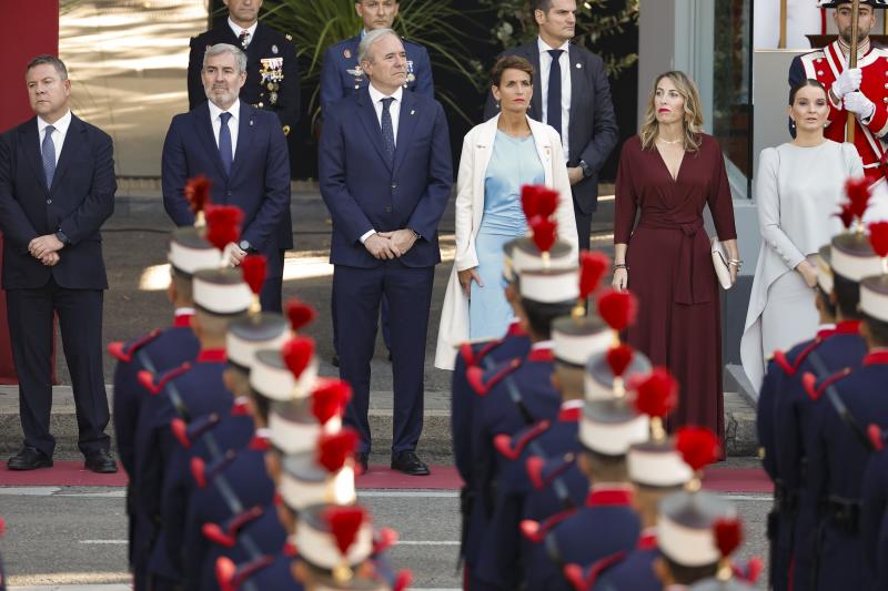 El presidente de la Junta de Castilla La Mancha Emiliano García Page, el presidente de Canarias Fernando Clavijo, el presidente deAragón Jorge Azcón, la presidenta de Navarra María Chivite, y la presidenta de la Junta de Extremadura María Guardiola.