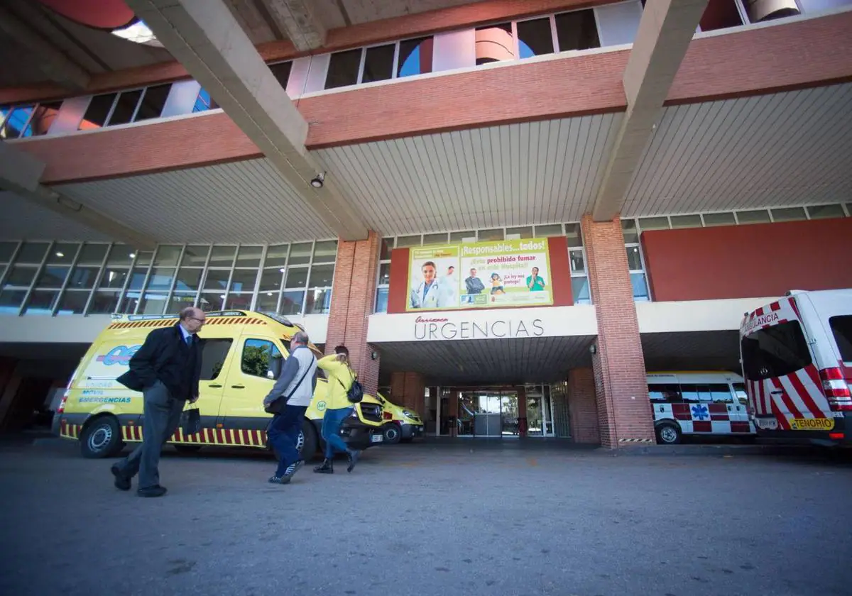 Herido un motorista en un accidente de tráfico en Cobatillas