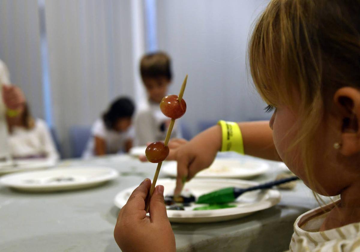 Minireposteros con las manos en la masa