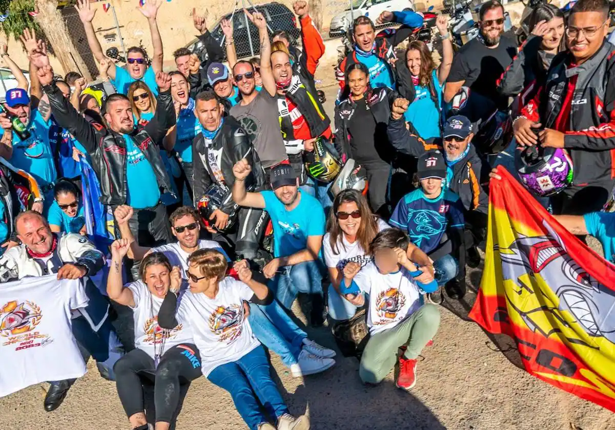 Madrugón y festival en Mazarrón por el mundial de Acosta