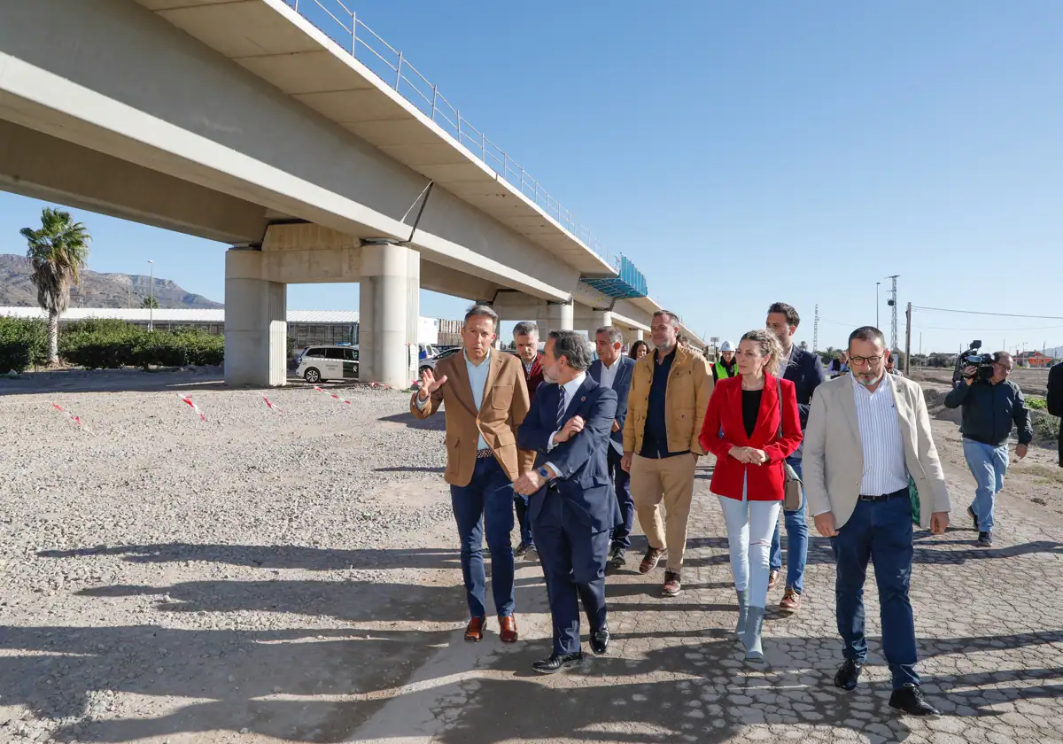 El delegado del Gobierno no da fechas para la llegada del AVE a Lorca