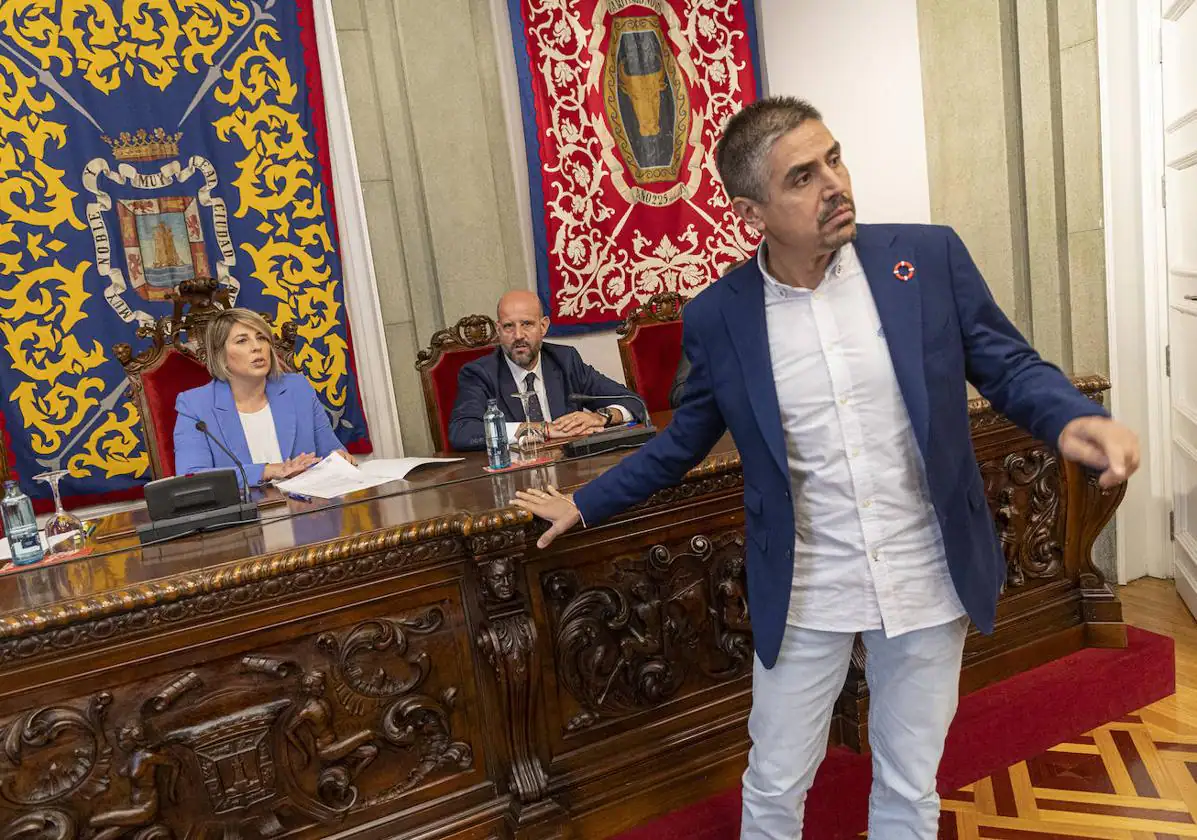 PP y Vox de Cartagena aprueban las ordenanzas fiscales en Pleno con el rechazo de la oposición
