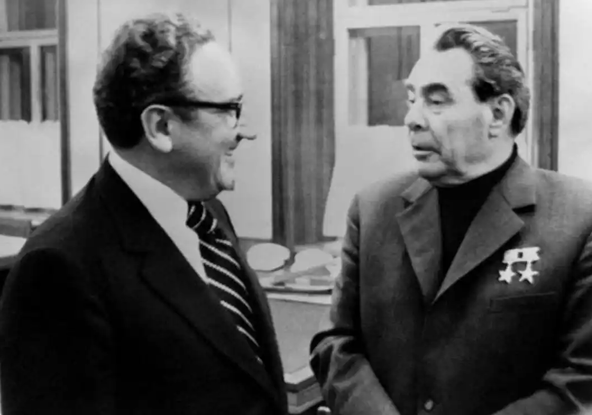 Muere a los cien años Henry Kissinger, ¿criminal o estratega?