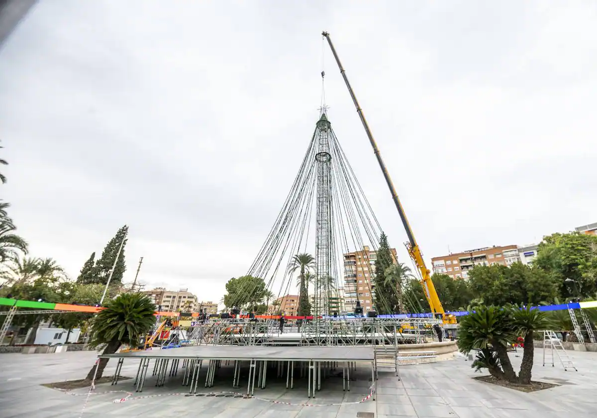 Directo | Encendido del gran árbol de Navidad de la plaza Circular de Murcia